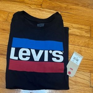 LEVI’S Tee - Large 12-13 YRS